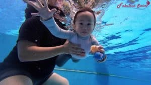 infant swimming lessons Singapore indoor heated pool – parent and baby